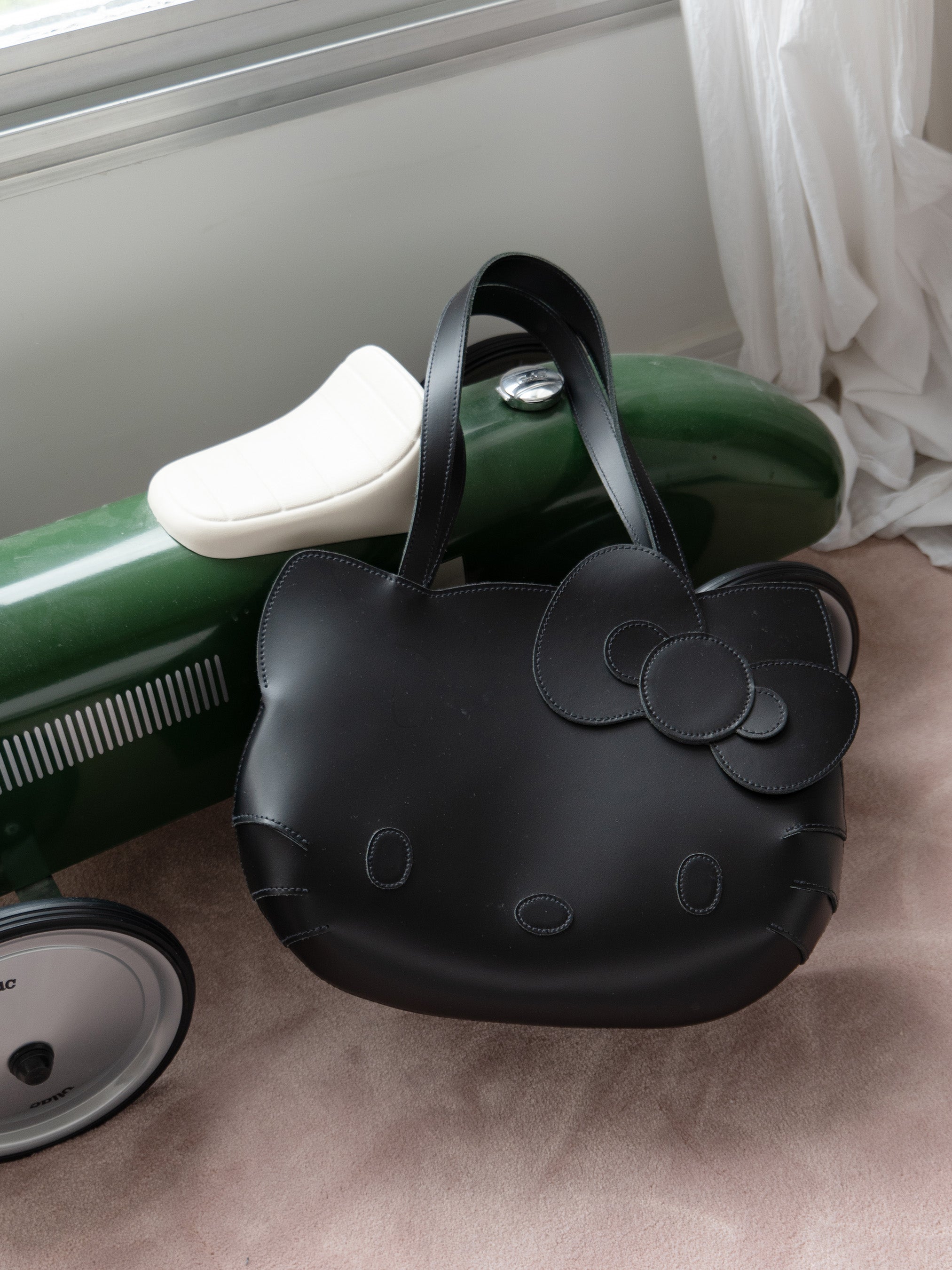 The Hello Kitty Face Tote - Black - Image 3